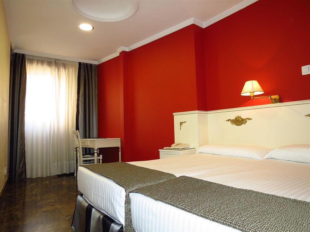 Hotel Boutique Catedral Valladolid Quarto foto