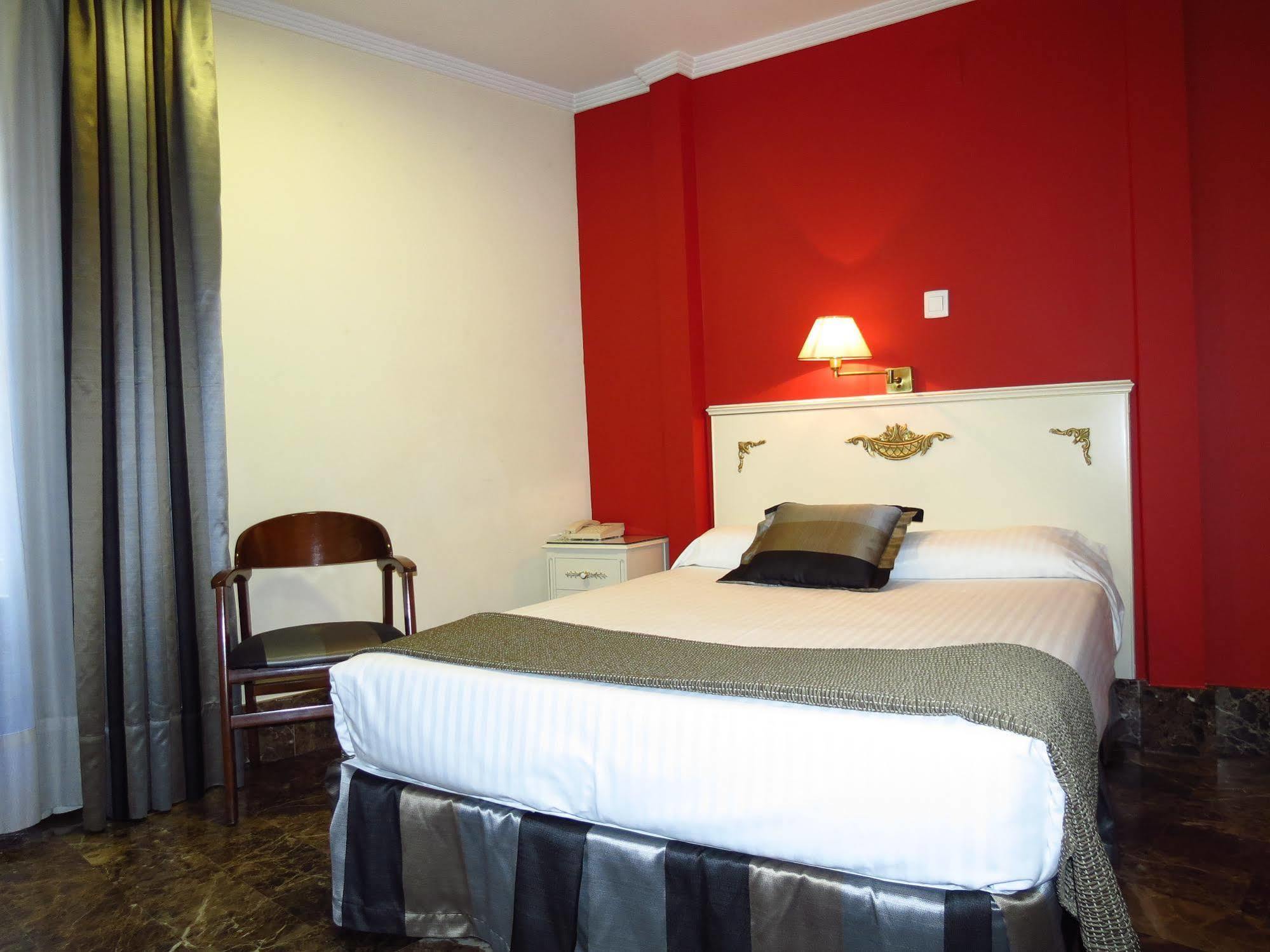Hotel Boutique Catedral Valladolid Quarto foto